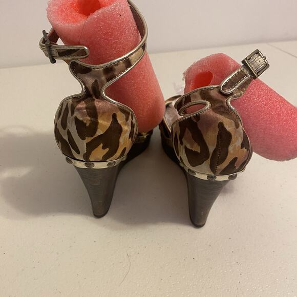 Y2K David Aaron Woman’s 6.5M Leopard Print Wedge 3.5” Heels Shoe Ankle Strap - Picture 5 of 11